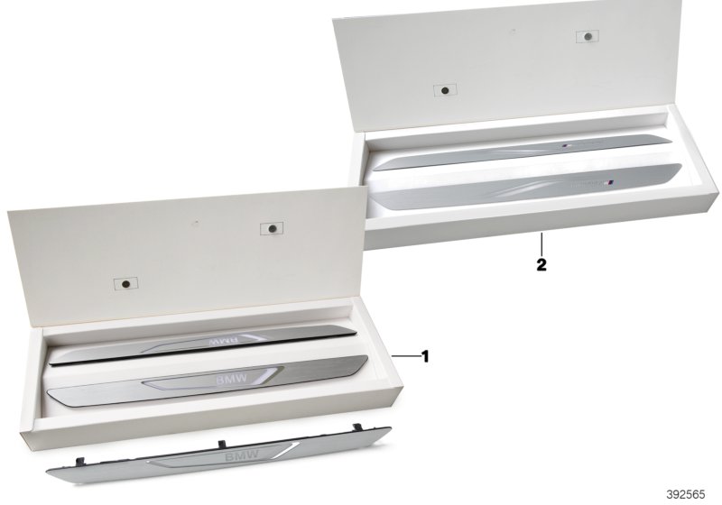 Illuminated door sill strip
