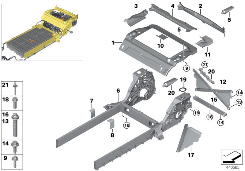 Floor panel trunk/wheel housing rear