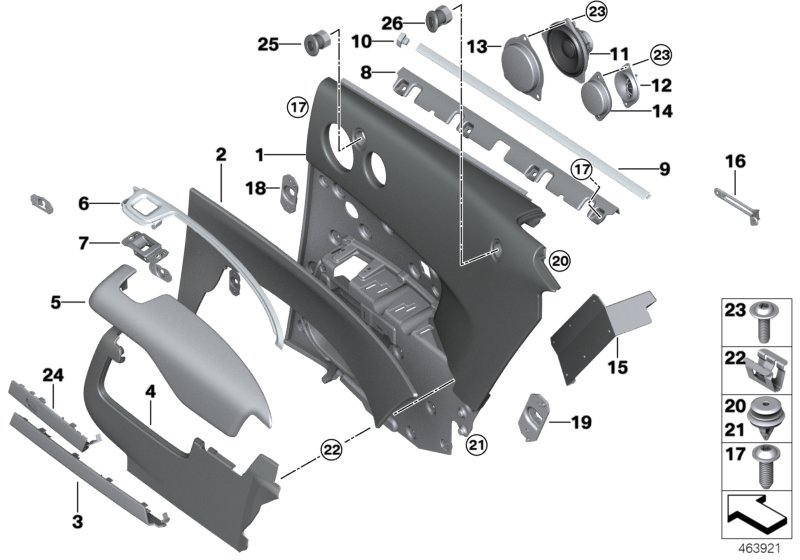 Lateral trim panel rear